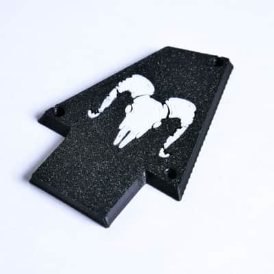 Custom Ibanez Truss Rod Cover for RG & JEM – Ram Skull (White & Black) image 1