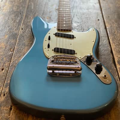 Fender Mustang '69 Reissue CIJ R-Serial 2004 Rare Non-Catalogue Solid Lake Placid Blue w/ Matching Headstock image 7