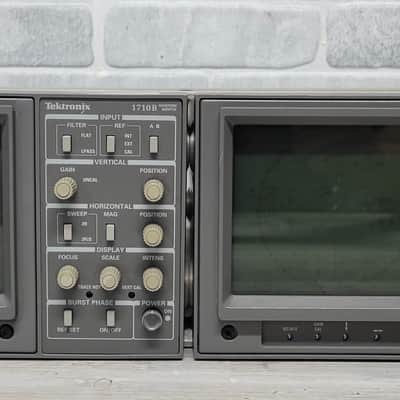 Tektronix 1710B Waveform Monitor & 1721 Vector Scope image 2