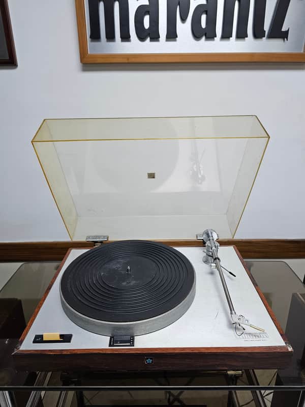 Luxman PD272 Direct Drive Turntable for Repair or Parts.