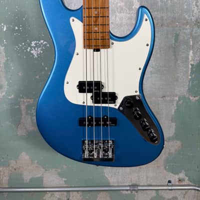 Sadowsky MetroExpress Hybrid P/J Bass with Roasted Maple Fretboard 2023 - Present - Ocean Blue Metallic High Polish image 2