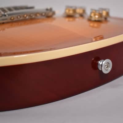 2022 Gibson USA Les Paul Standard 60s Unburst w/OHSC image 11
