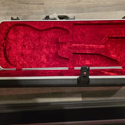 EVH Striped Series Frankie Electric Guitar Red BUNDLE w/ Black and White Stripes Relic w/AMP, Case & Picks image 6
