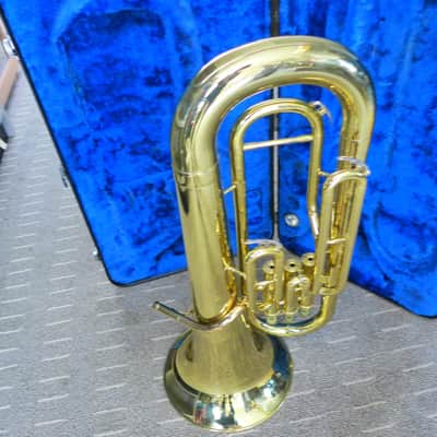 Yamaha YEP-201 Series 3-Valve Euphonium - Brass image 4