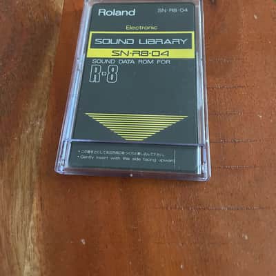 Roland R-8 Human Rhythm Composer w/ 808 card image 2