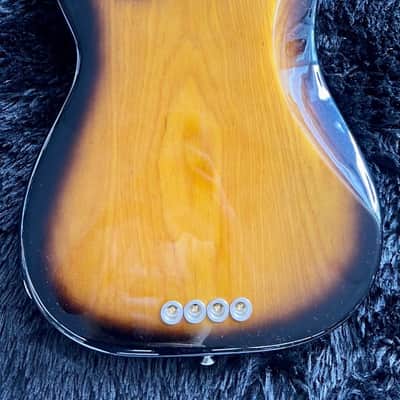 Mint Fender American Vintage II 1954 Precision Bass, 2-Color Sunburst w/Case image 4