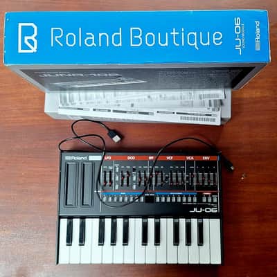 Roland JU-06 Boutique Series Synthesizer Module 2019 + Keyboard