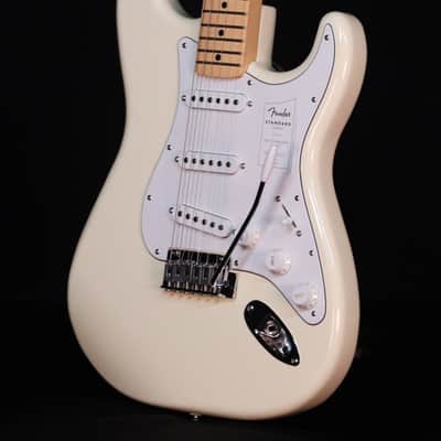 Fender Standard Stratocaster, Maple FB, Olympic White image 2