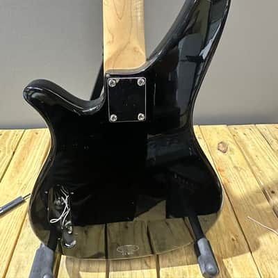 Yamaha 4-String Rosewood Fretboard Electric Bass Guitar - Black image 5