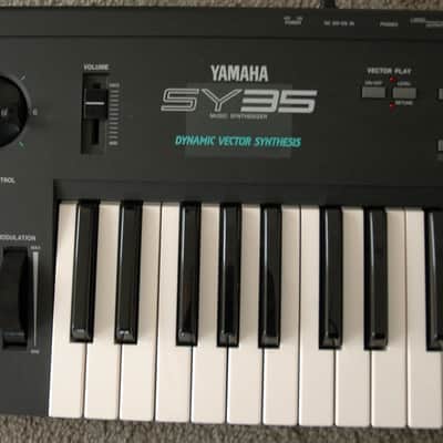 Yamaha SY35 Synthesizer image 8