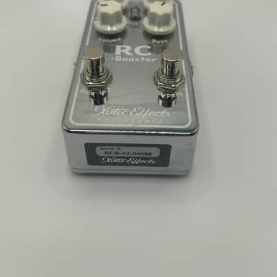 Xotic RC Booster V2 - Chrome image 3