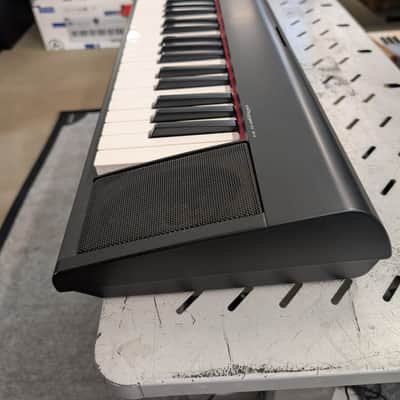 Yamaha NP12 Piaggero image 7