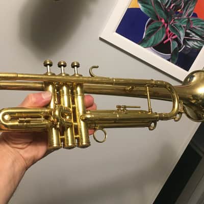 SUMMER DEAL CONN TRUMPET RARE 8B 1934 GUSTAT SYMPHONY GRAND COMPRESSION FINE NO BAD DENTS OR PRIOR REPAIRS , OK CASE , MUTES , MOUTHPIECE image 10