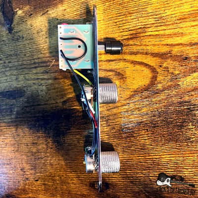 Squier Loaded Telecaster 'Hotdog' Control Plate (2000-10s - Silver) image 4