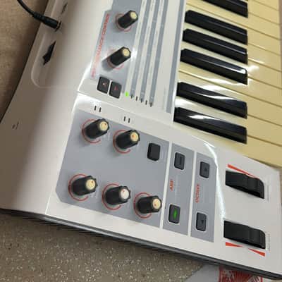 M-Audio M AUDIO VENOM SYNTH VIRTUAL ANALOG image 3