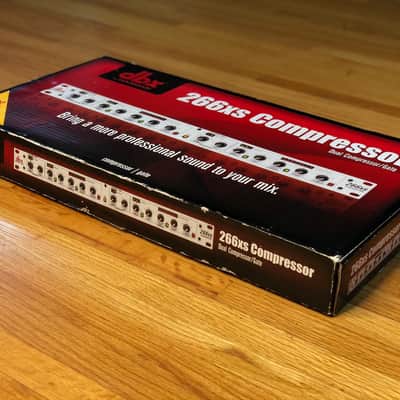 dbx 166xs Dual-Channel Compressor / Limiter / Gate | Reverb