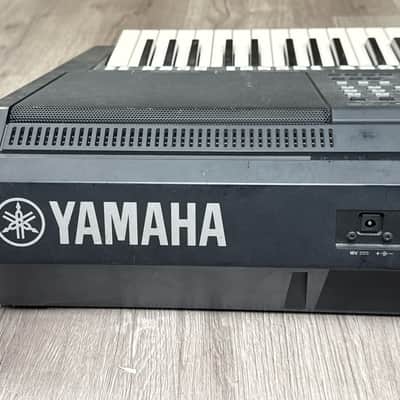 Yamaha PSR S775 61 Key Arranger Keyboard With Stand image 5