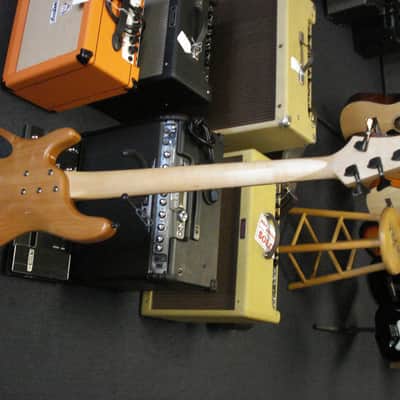 G Gould GGJ5 5string bass with deluxe gigbag imagen 7