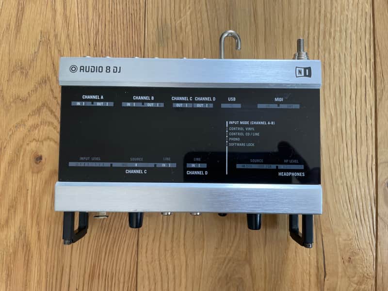 Native Instruments Audio 8 DJ image 1