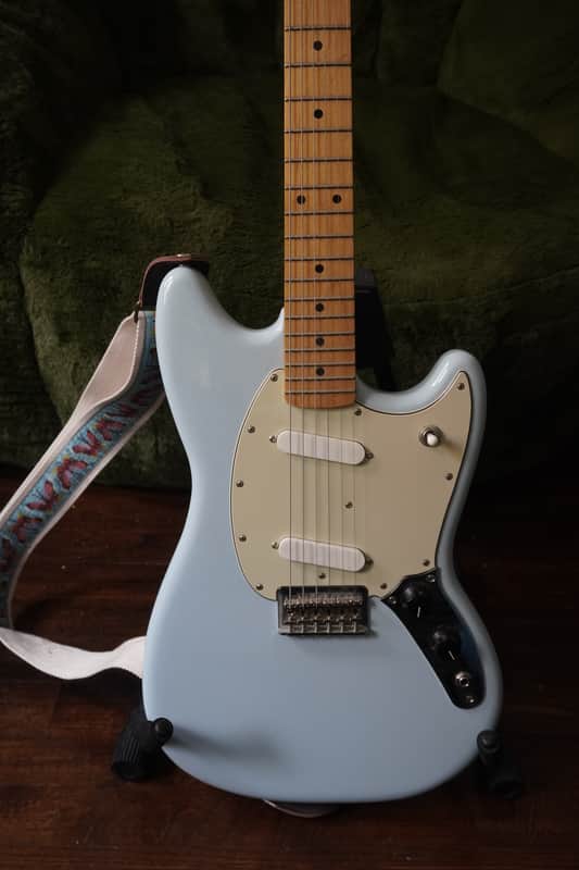 Fender Fender player mustang maple sonic blue