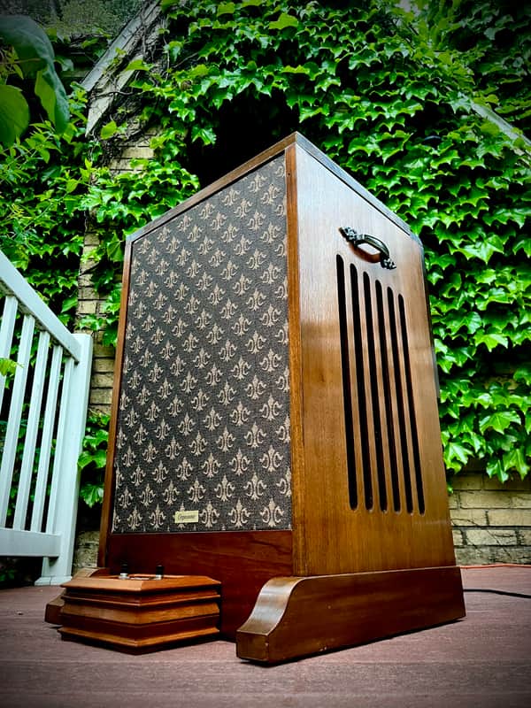Rotary Connection 2 speed portable Leslie/Rotary lite up guitar speaker cab with 2 button footswitch! BIG CTS 15x9 vintage speaker inside. 2 inner bulbs that change with the speed changes. Real vintage hardwoods. 2026 - Wood image 1