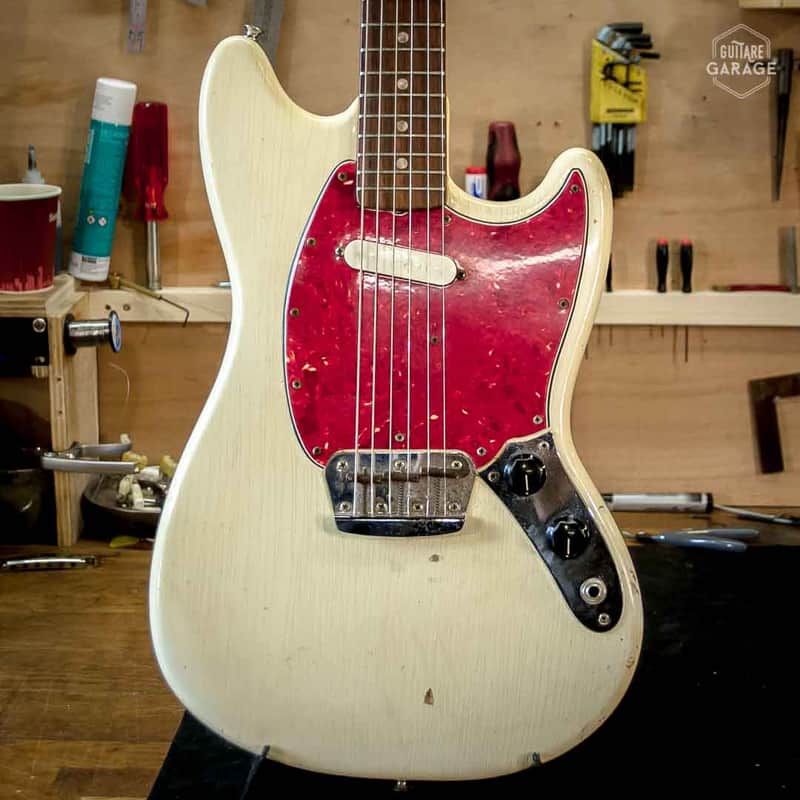 Fender Musicmaster 1966 - Olympic White