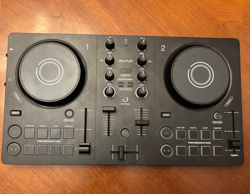 AlphaTheta DDJ-FLX2 Bild 1