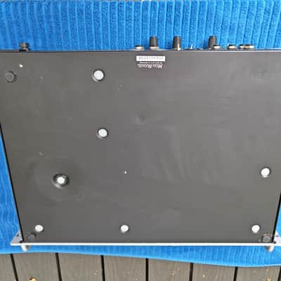 Mesa Boogie M-Pulse 600 Simul-State 600-Watt Rackmount Bass Amp Head 2001 - 2012 - Silver image 6