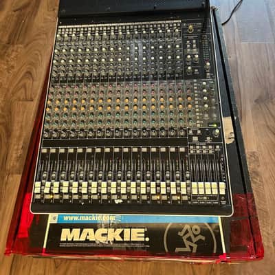 Mackie Onyx 1640i 16-Channel FireWire Recording Mixer 2012 - Metal image 3