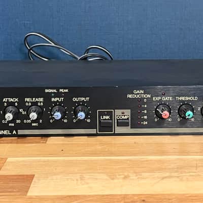 Yamaha GC2020C 2-Channel Stereo Compressor / Limiter Dynamic Processor Rackmount