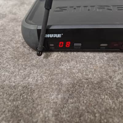 Shure Pgx4 Wireless Receiver - UHF Frequency, Diversity Operation - Excellent w/ Power Supply image 9