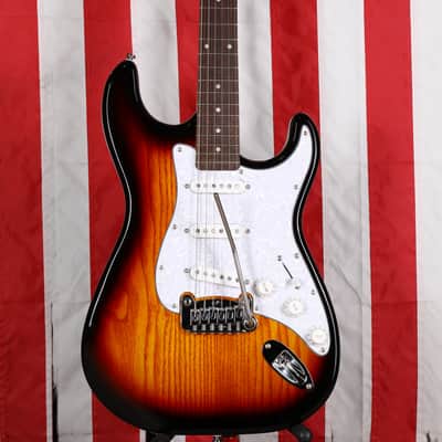 G&L Tribute Series Legacy - 3-Color Sunburst image 1