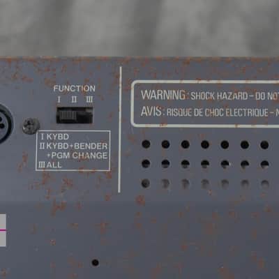 Roland JUNO-106 Programmable Polyphonic Synthesizer in Good condition image 17