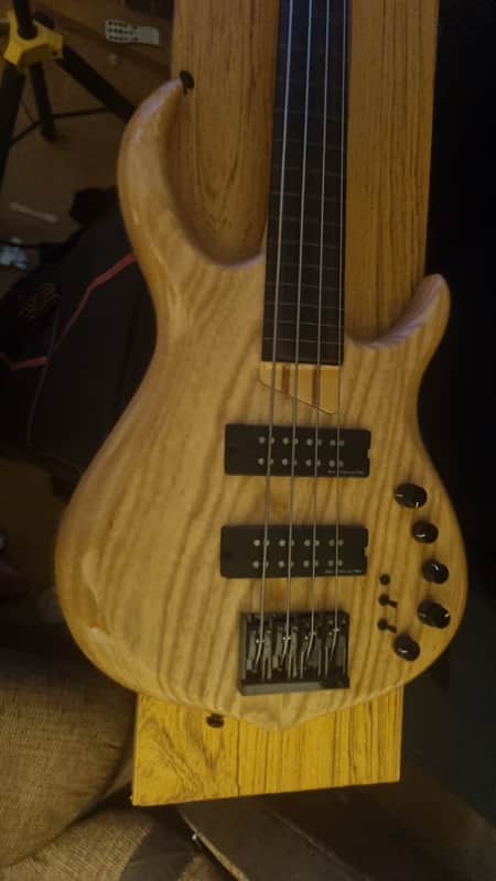 Sire Marcus Miller M5 V2 Fretless 4-String Bass – Swamp Ash Natural – Excellent Condition image 1