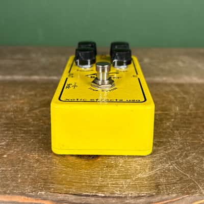 Xotic AC Booster 2007 - 2020 - Yellow image 6