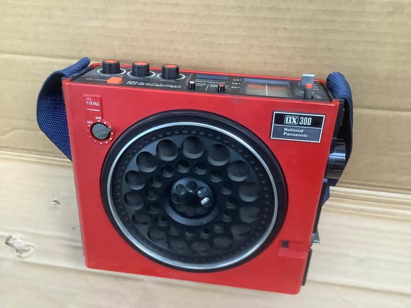 National Panasonic GX 300 vintage Radio Japan Red RF 888JB portable Radio image 1