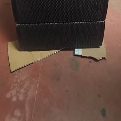 Martin Audio MLA Mini, demo system packaged in transport cases and covers image 22