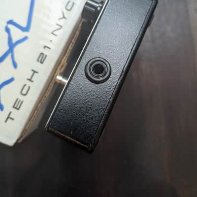 Tech 21 XXL Drive 1990s - Diamond Plate - With Box image 4