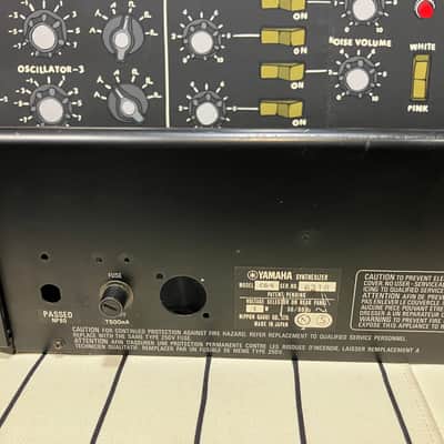 Yamaha CS-5 empty chasis image 5