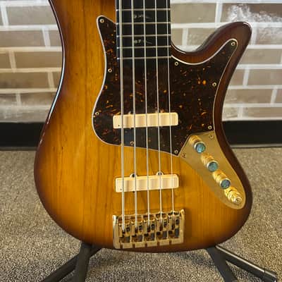 Carvin SB5000 - Sunburst 5 String Bass image 2
