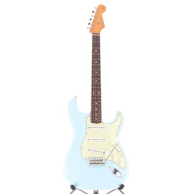 Fender Vintera® II Road Worn® '60s Stratocaster®, Rosewood Fingerboard, Sonic Blue (D3)(65545) (65545) image 5