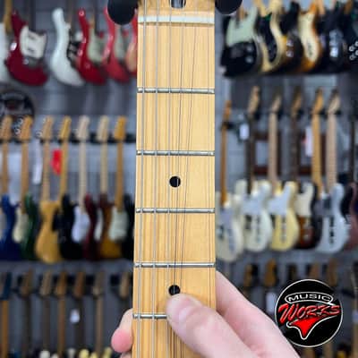Fender   Classic Series 72 Telecaster Deluxe Sunburst image 4