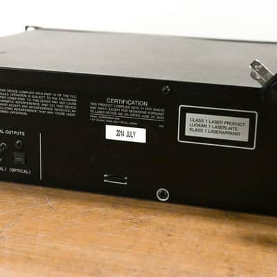 TASCAM CD-200iL Professional CD Player & iPod Dock CG012H9 image 8