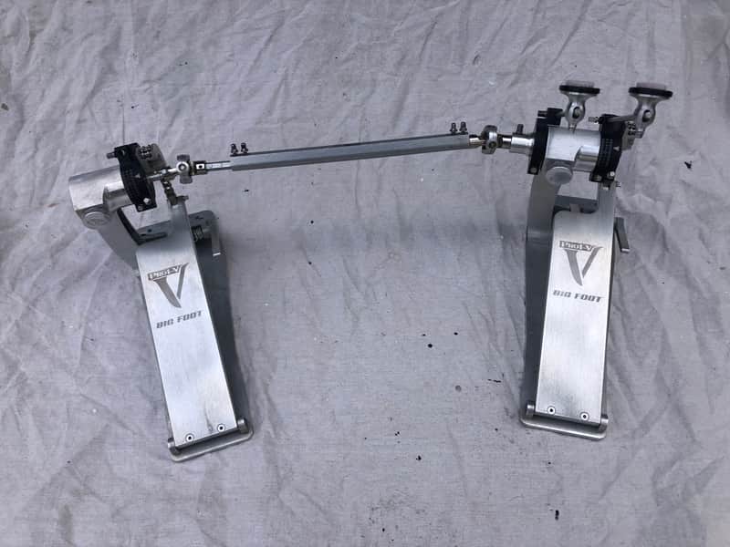 Trick Pro 1 V Bigfoot chain drive double pedal image 1