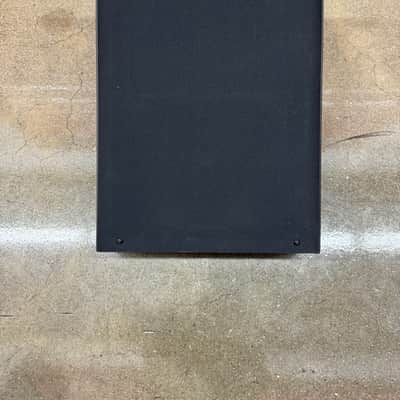 QSC SR-8200 Cinema Surround Speaker image 1