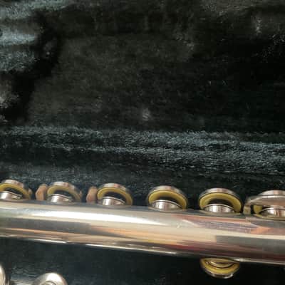 Yamaha 285S Open Hole Flute All New Pads, Clean image 5
