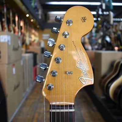 Fender Vintera III Late '60s Stratocaster 3-Color Sunburst w/Padded Gig Bag image 7