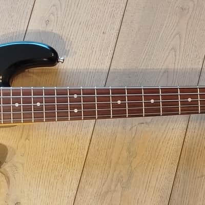 Fender Deluxe Series Zone Lyte Bass 2005 - Black EADGC strings image 2