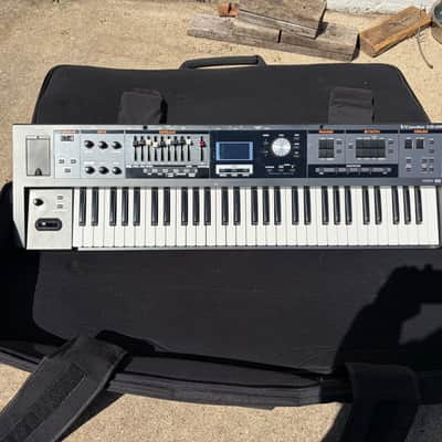 Roland VR-09 61-Key V-Combo Organ 2000s - Black
