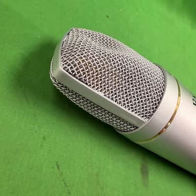 BadAax UM600 Studio Cardioid USB Condenser Microphone *Dent On Top* image 4